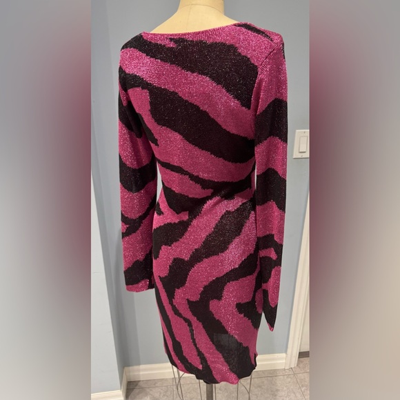 Metallic Mini Dress - Magenta and Black - Picture 1 of 2